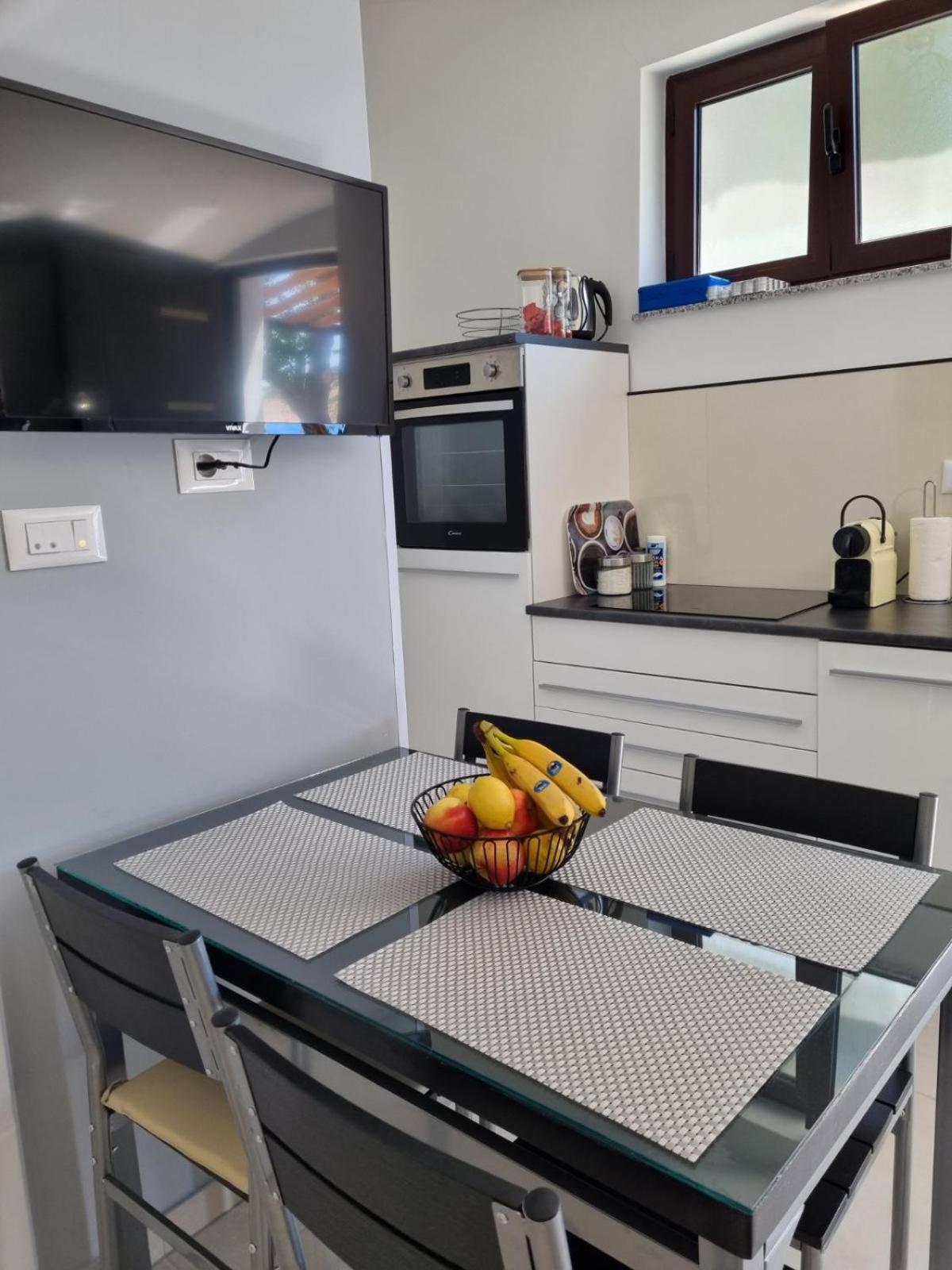 Apartman Ulrich Lukovo Exterior foto